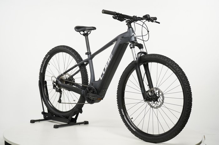 CUBE Reaction Hybrid Performance 500
