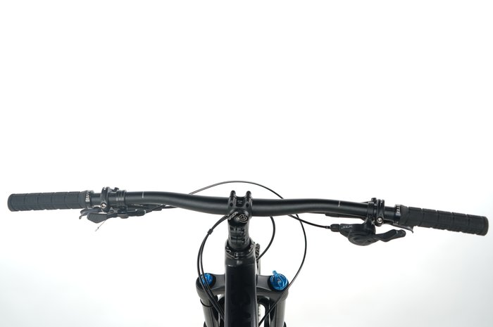 Ghost Riot Trail Essential