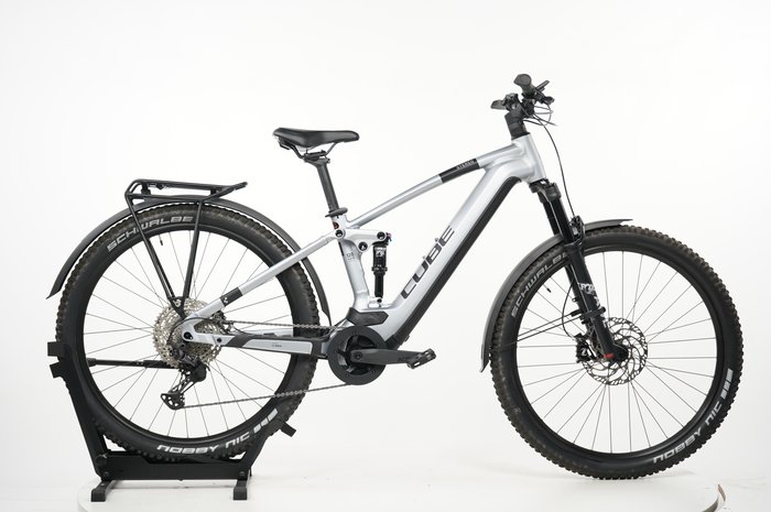 CUBE Stereo Hybrid Race