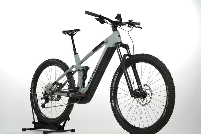 CUBE Stereo Hybrid 140 HPC Pro 625