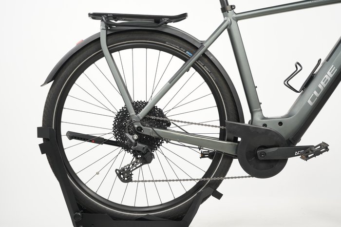 CUBE Kathmandu Hybrid Pro 750