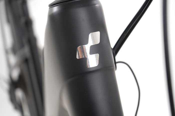 Cube Touring Hybrid Pro 625