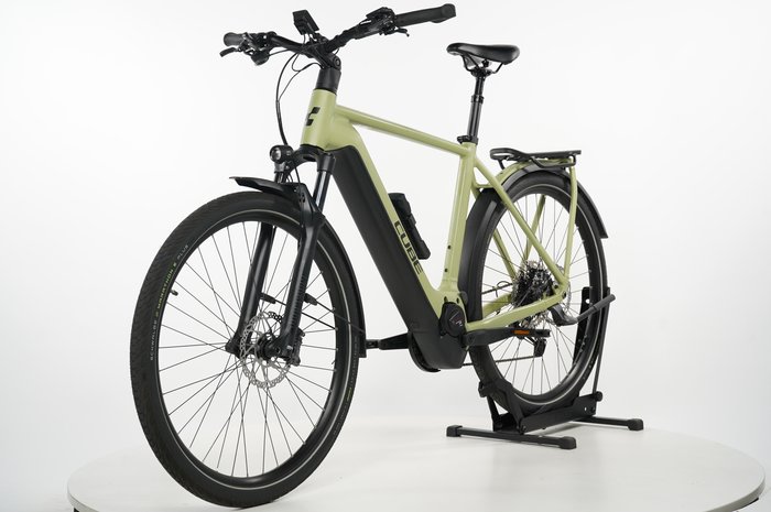 CUBE Kathmandu Hybrid SLX 750