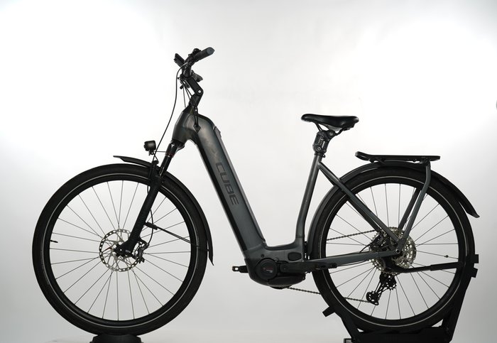 CUBE Kathmandu Hybrid SLT 750