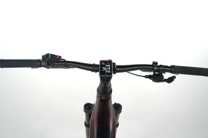 Cube Reaction Hybrid SLX 750