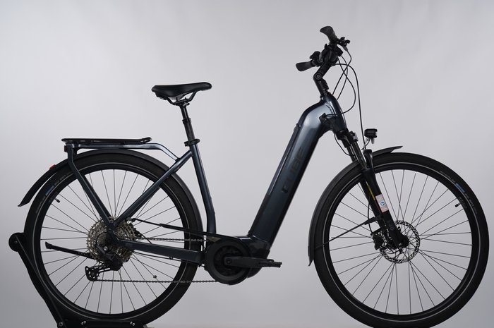 Cube Touring Hybrid Pro 625 Easy Entry