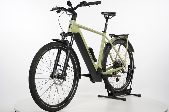 CUBE Kathmandu Hybrid SLX 750