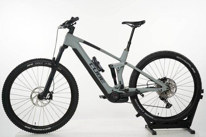 CUBE Stereo Hybrid 140 HPC Pro 750