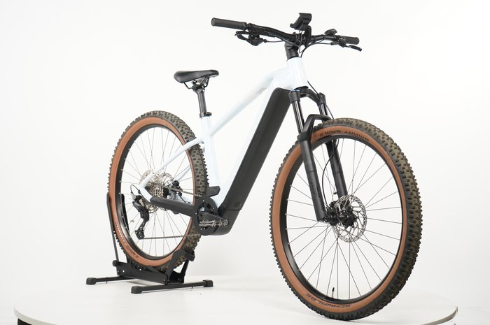 CUBE Reaction Hybrid Pro 750