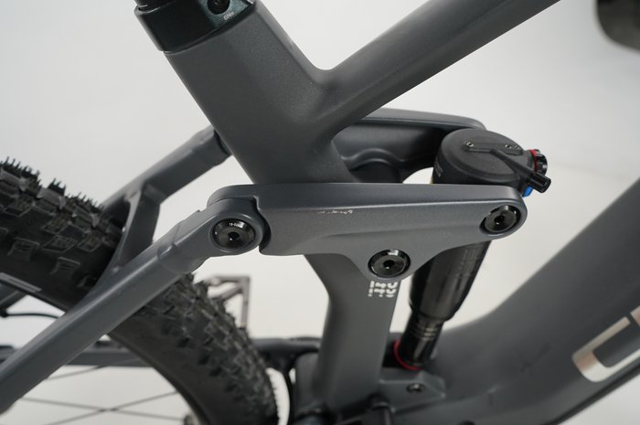 CUBE Stereo Hybrid 140 HPC Race 750
