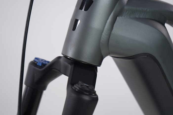 CUBE Reaction Hybrid Pro