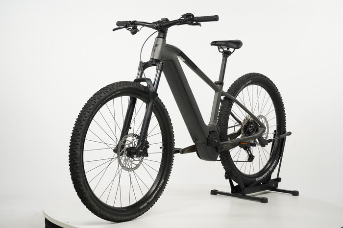 CUBE Reaction Hybrid Race 750