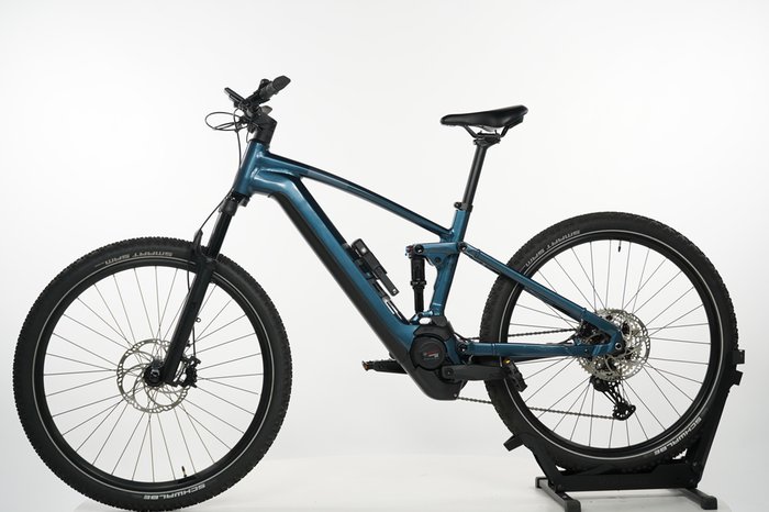 CUBE Stereo Hybrid 120 Race 750