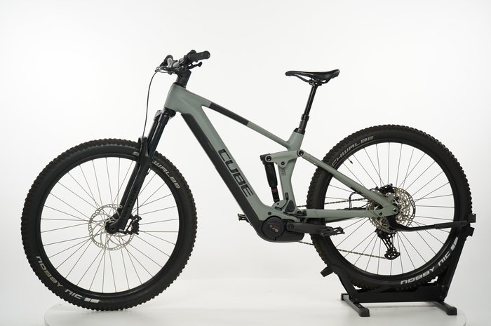 CUBE Stereo Hybrid 140 HPC Pro 750