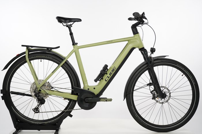 CUBE Kathmandu Hybrid SLX 750