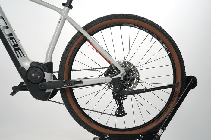 Cube Reaction Hybrid Pro 625