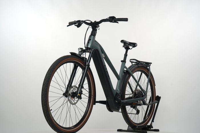 Cube Kathmandu Hybrid EXC 750