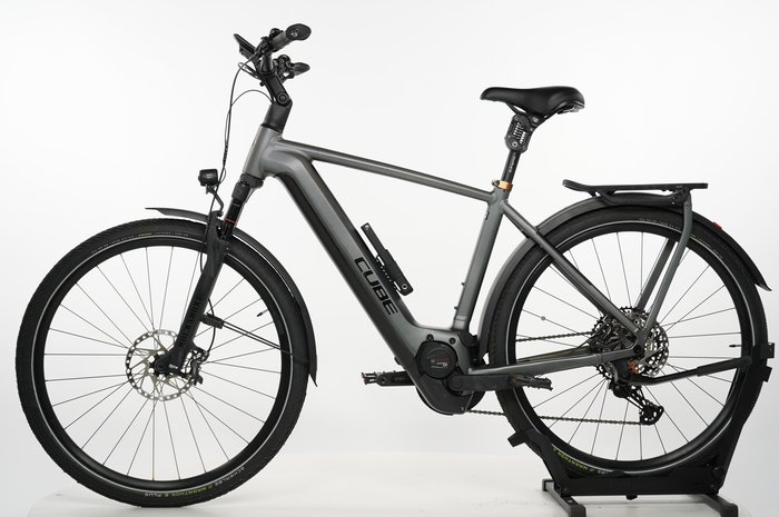 CUBE Kathmandu Hybrid SLT 750