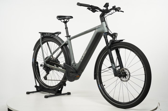 CUBE Kathmandu Hybrid Pro 750