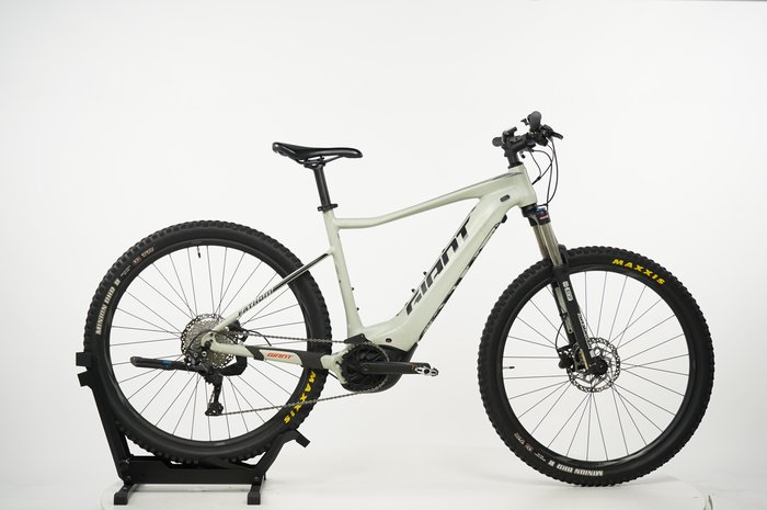 Giant Fathom E+2
