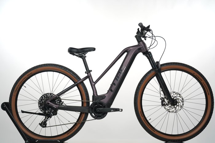 Cube Reaction Hybrid EXC 625 29