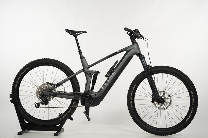 CUBE Stereo Hybrid 140 HPC Race 750