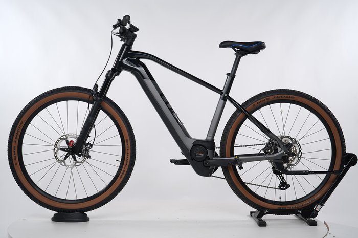 Cube Reaction Hybrid SLT 750 29