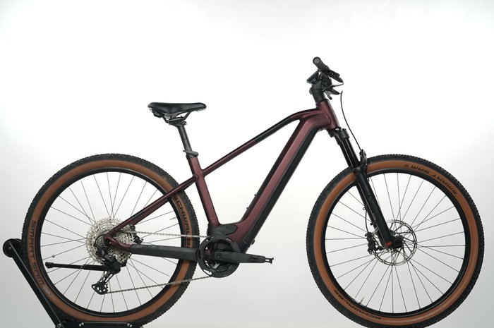 Cube Reaction Hybrid SLX 750