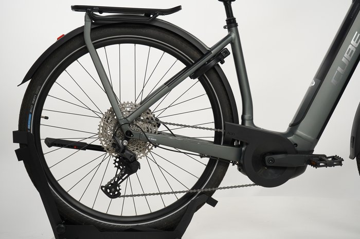 CUBE Kathmandu Hybrid Pro 750