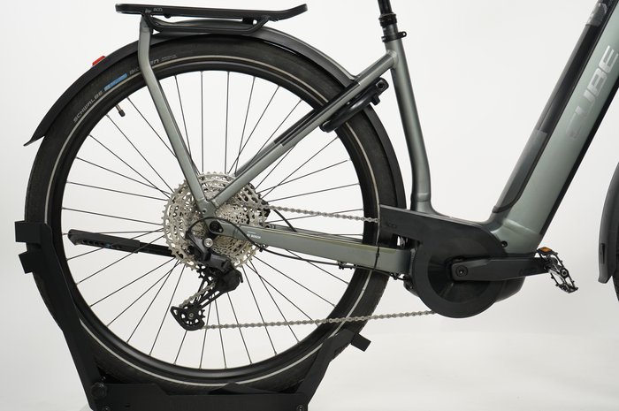 CUBE Kathmandu Hybrid Pro 750