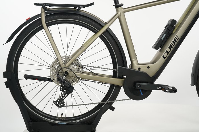 CUBE Kathmandu Hybrid Pro 625