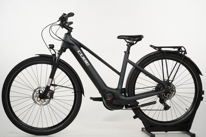 CUBE Touring Hybrid ONE 625
