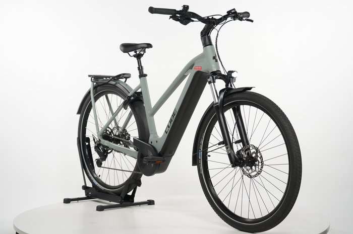 CUBE Kathmandu Hybrid ONE 750