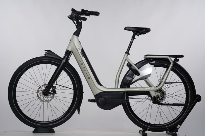 Gazelle Avignon C380 HMB