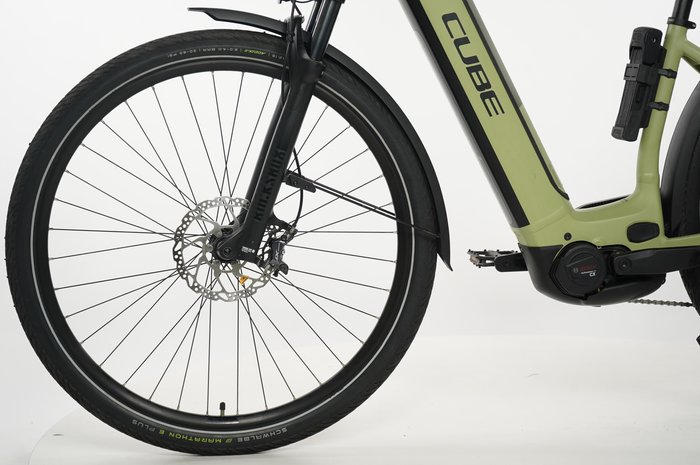 CUBE Kathmandu Hybrid SLX 750