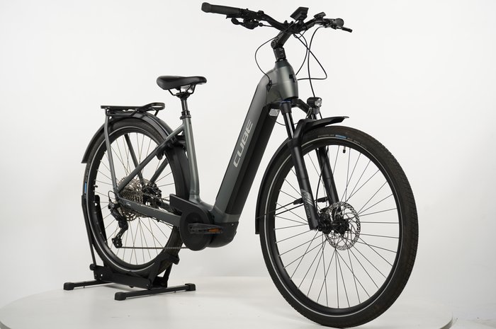 CUBE Kathmandu Hybrid Pro 750
