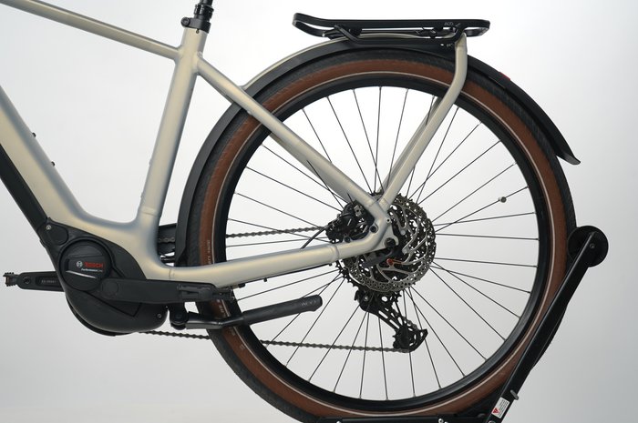 Cube Touring Hybrid Pro 625