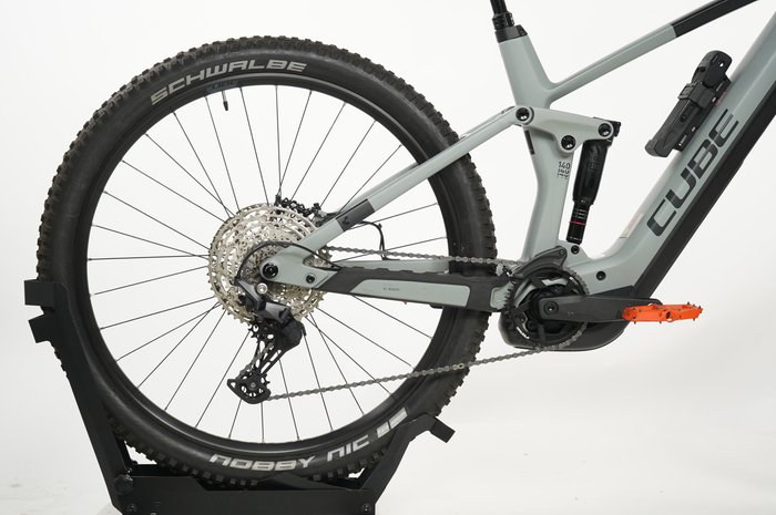 CUBE Stereo Hybrid 140 HPC Pro 625