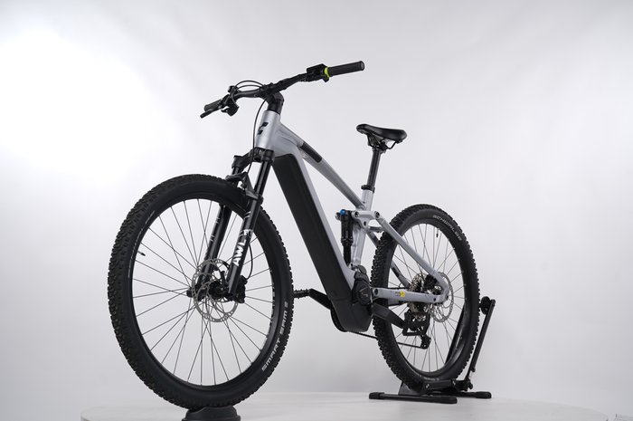 Cube Stereo Hybrid 120 Race 750