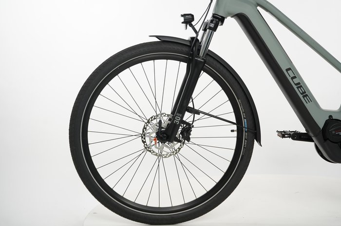 CUBE Kathmandu Hybrid ONE 750