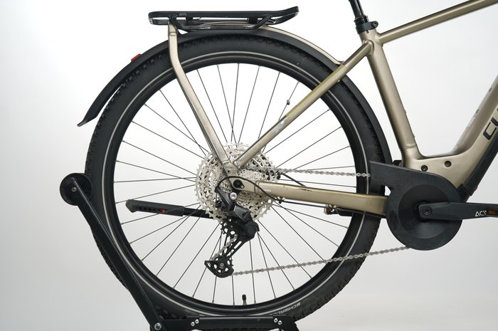 Cube Kathmandu Hybrid Pro 750