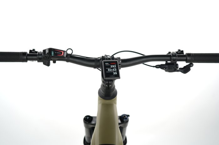 CUBE Reaction Hybrid Race 750