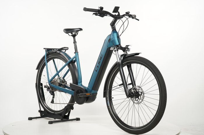 CUBE Kathmandu Hybrid ONE 750