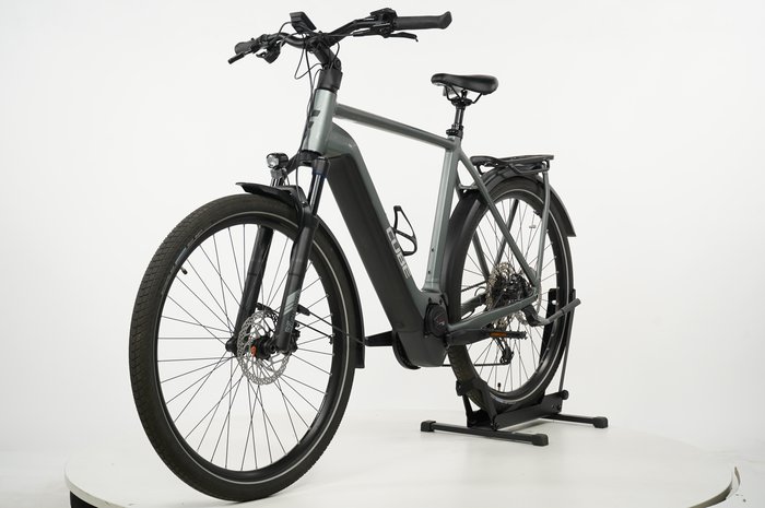CUBE Kathmandu Hybrid Pro 750