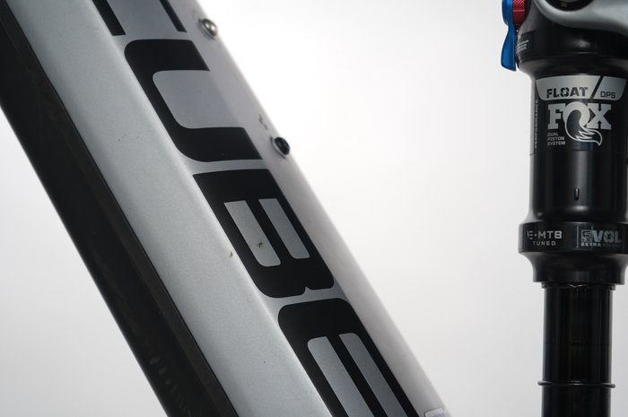 CUBE Stereo Hybrid 120 Race 750