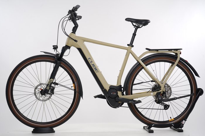 Cube Kathmandu Hybrid Pro 500