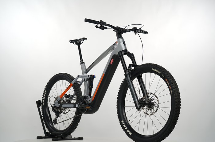 Cube Stereo Hybrid 160 HPC SL 750 27.5