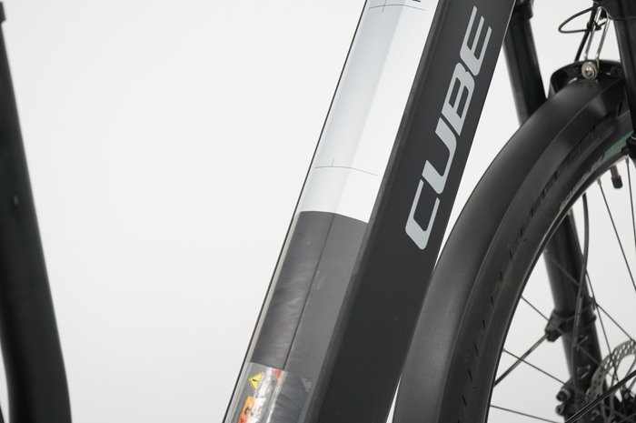 CUBE Kathmandu Hybrid EXC 750