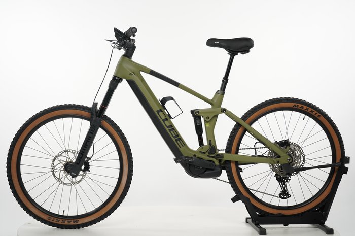 CUBE Stereo Hybrid 160 HPC Race 750 27.5