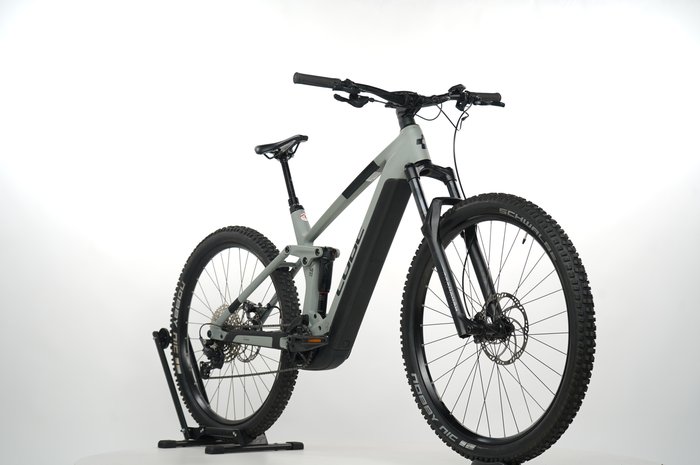 Cube Stereo Hybrid 140 HPC Pro 750